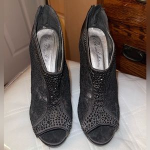 De Blossom Collection Women's Size 8, High Heel Shoes Stilettos Lace,color:Black